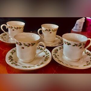 Holly and Berry set of 4 Cups and Saucers by World Bazaars. Holiday Replacements